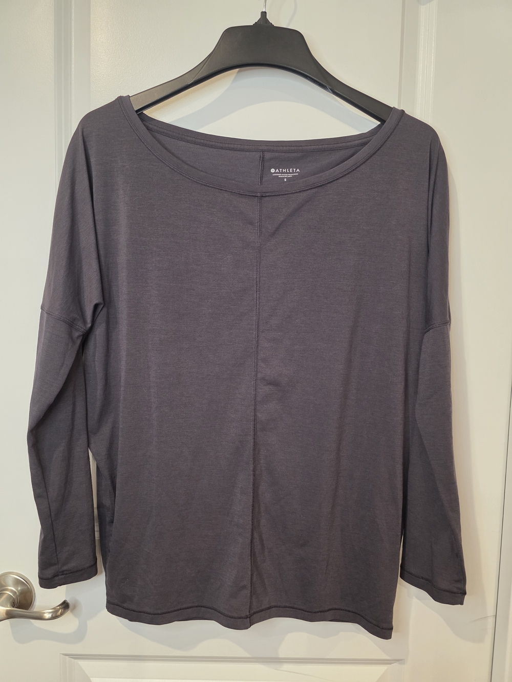 Athleta Essence Flow Top